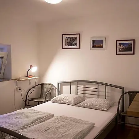 24 Hostel