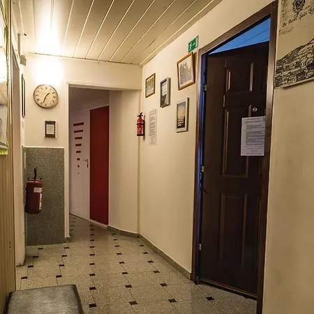 Hostel 24
