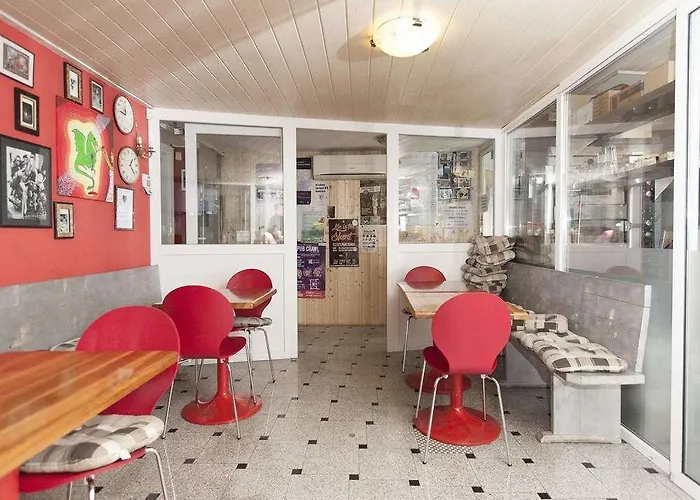 旅馆 青年旅舍24 *